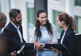 businesspeople-having-discussion-office